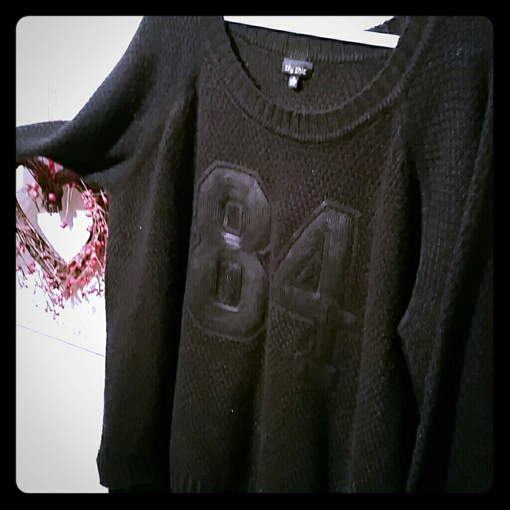 Black '84' knitted  City Chic oversized tunic.